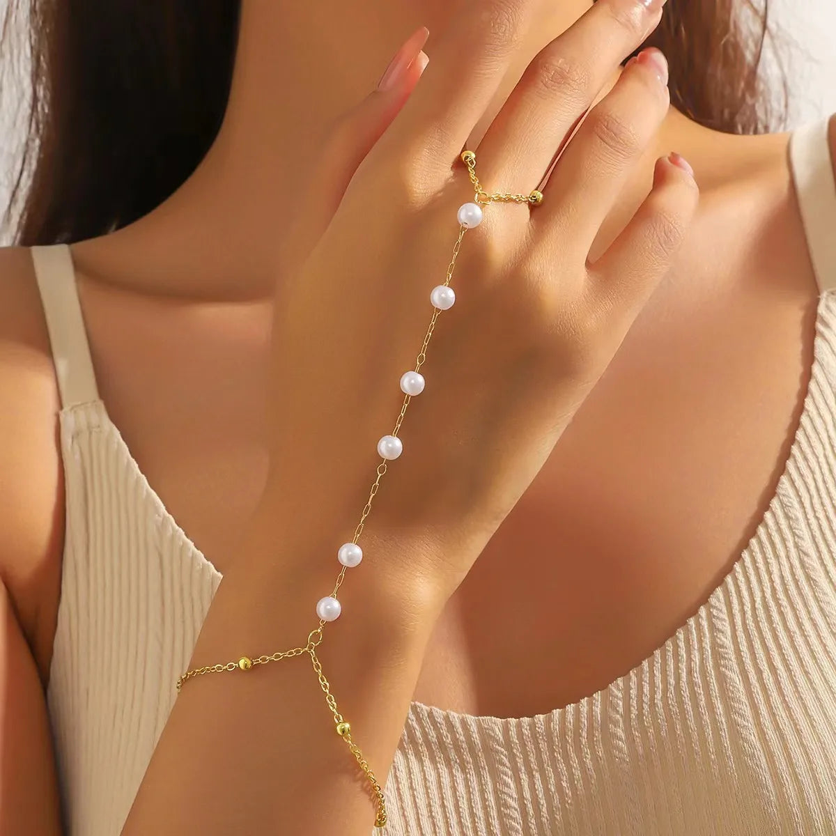 Rufaida's bracelet-كف رُفيدا